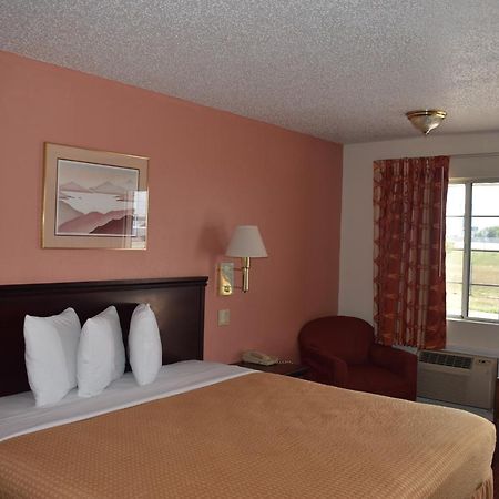 Royal Inn Springdale Exterior photo
