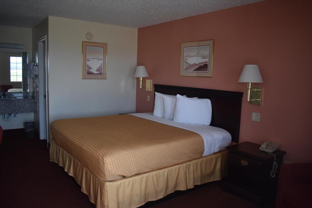 Royal Inn Springdale Exterior photo