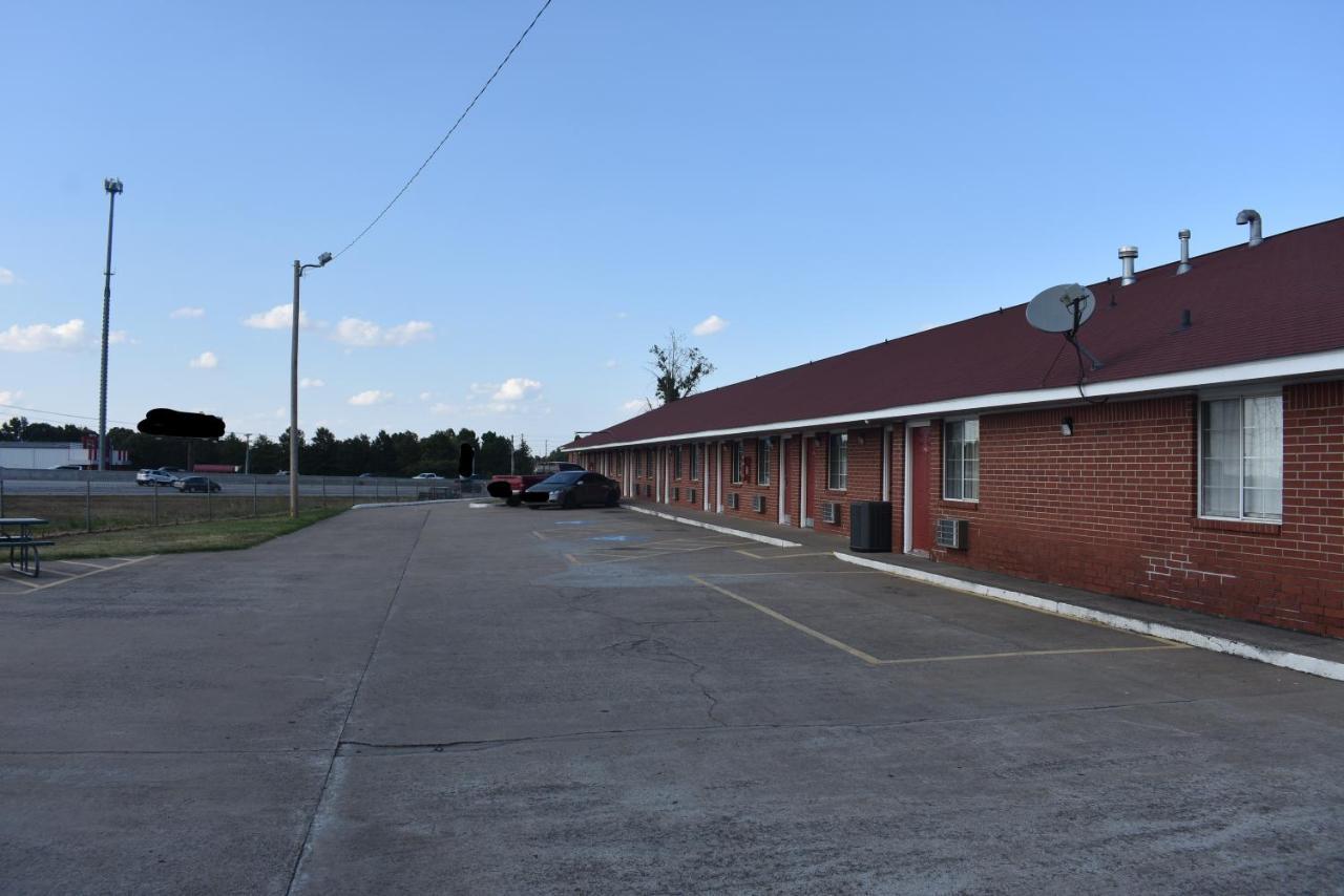Royal Inn Springdale Exterior photo
